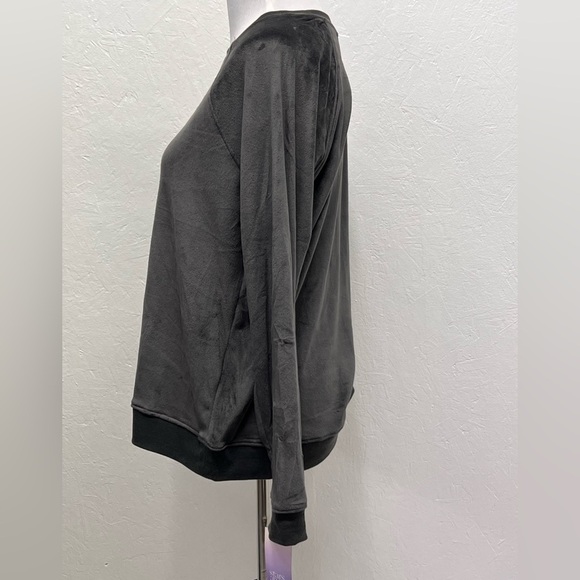 𝅺WOMEN'S Cozy Fleece Lounge Sweatshirt - Stars Above - Gray - Picture 8 of 10